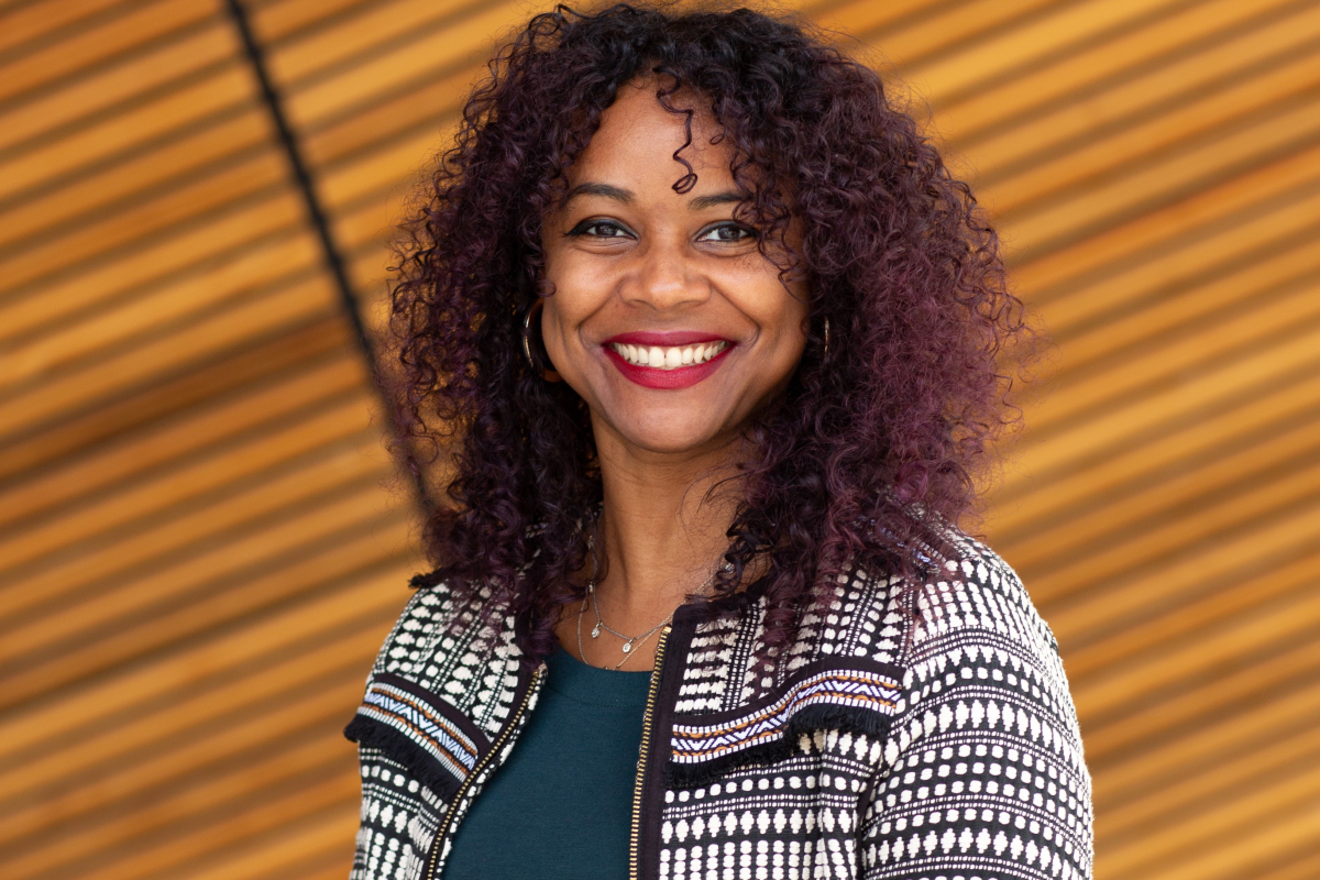 speaker Synatra Smith.