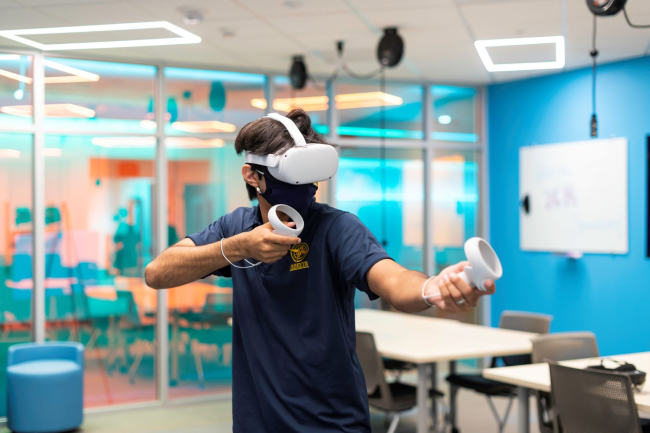 Student using an Oculus Quest