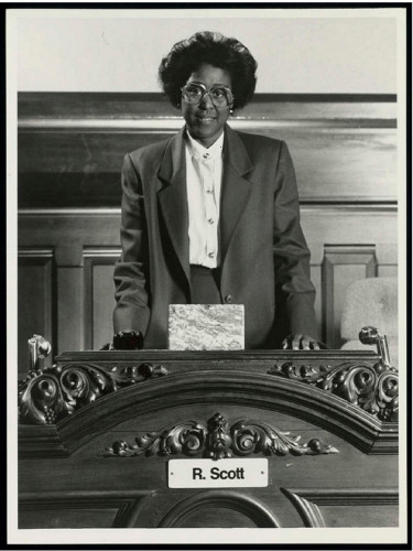 Ruth Scott at Rochester City Council meeting